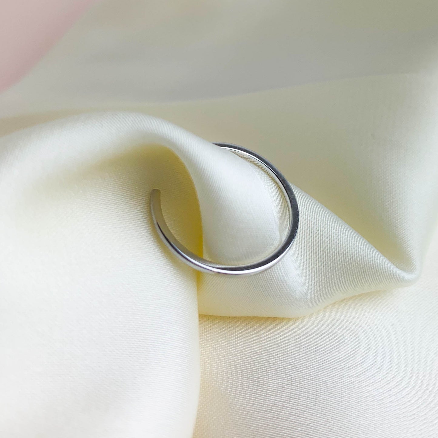 Minimalist Band Adjustable Ring