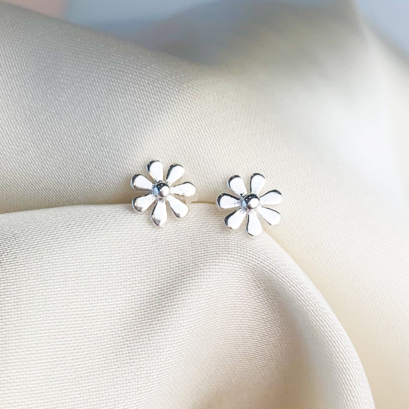Tiny Daisy Stud Earrings