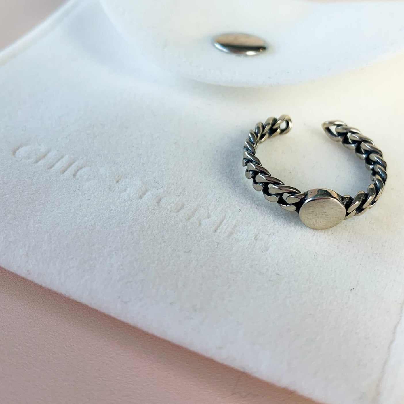 Circle Detail Adjustable Chain Ring