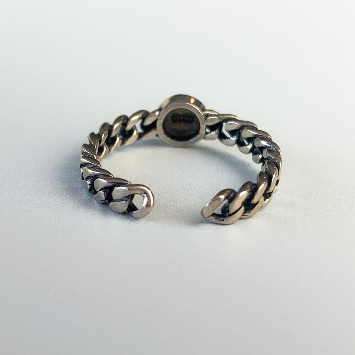 Circle Detail Adjustable Chain Ring