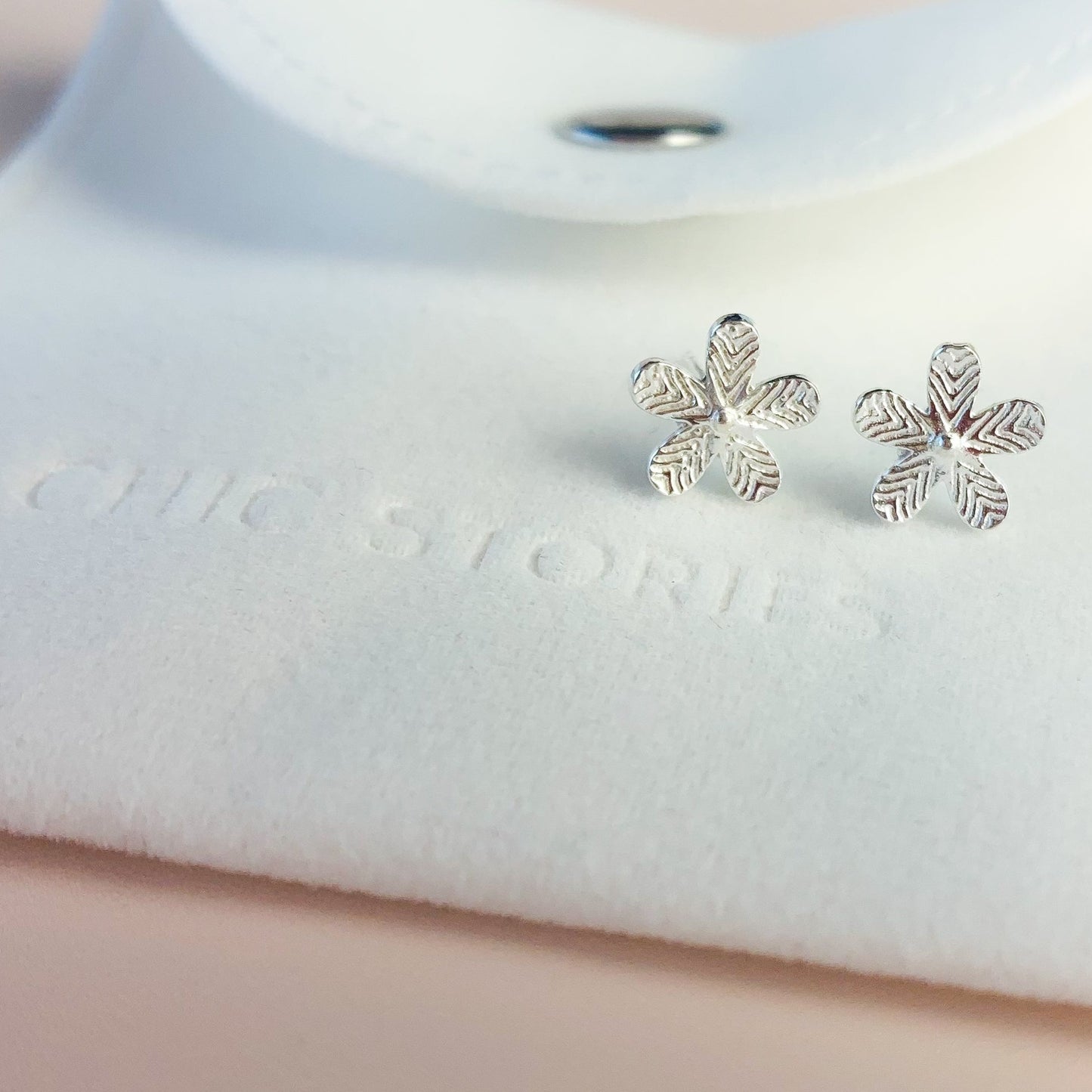 Chevron Engraved Flower Stud Earrings