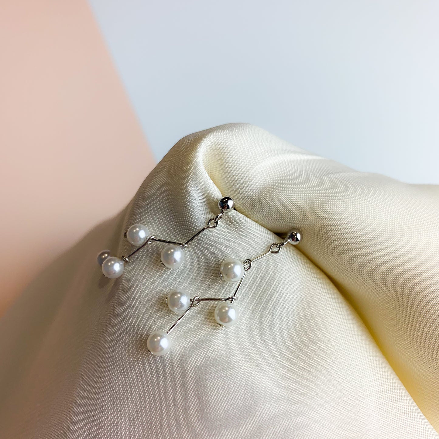 Pearl Scatter Drop Earrings