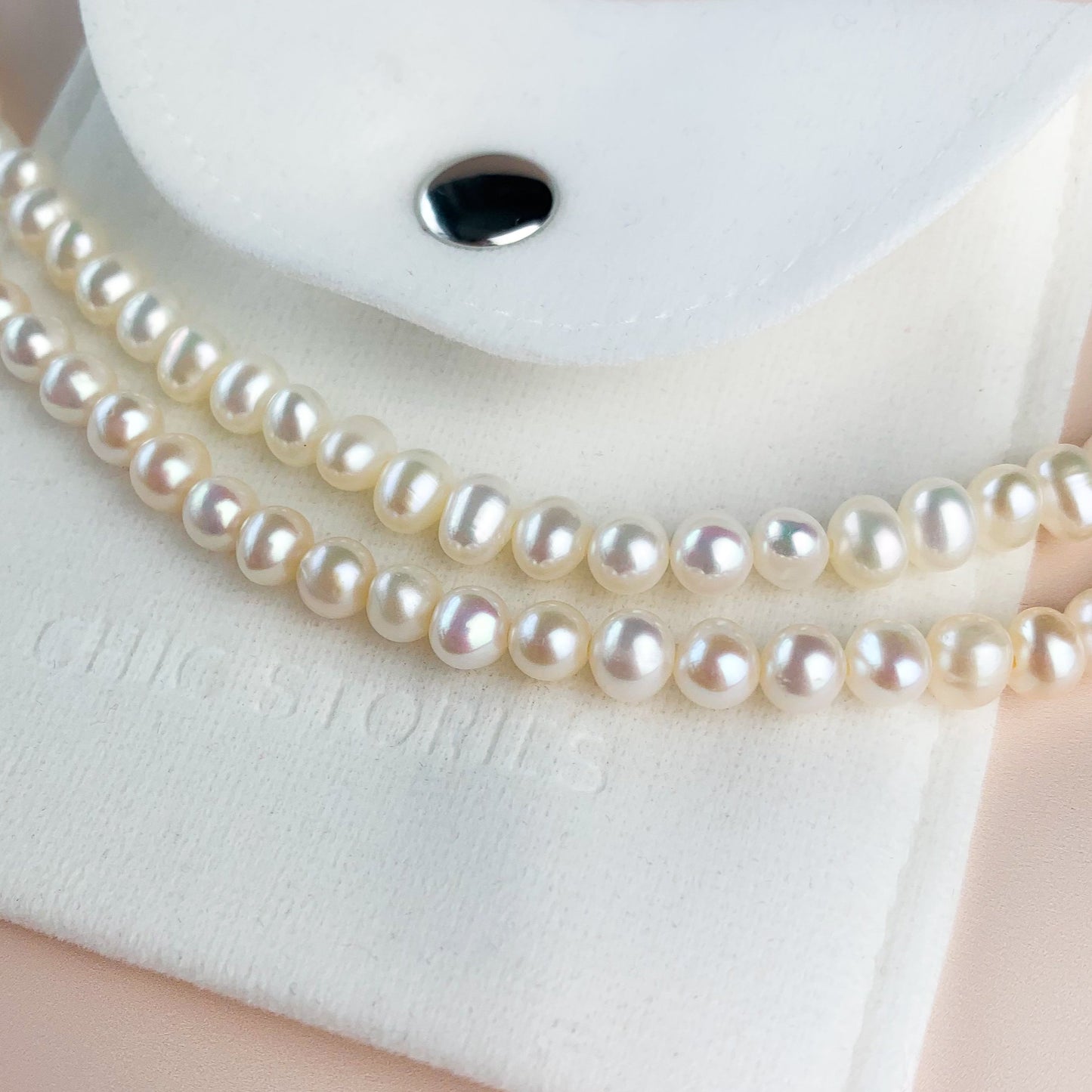 Dainty Pearl Beaded Bracelet