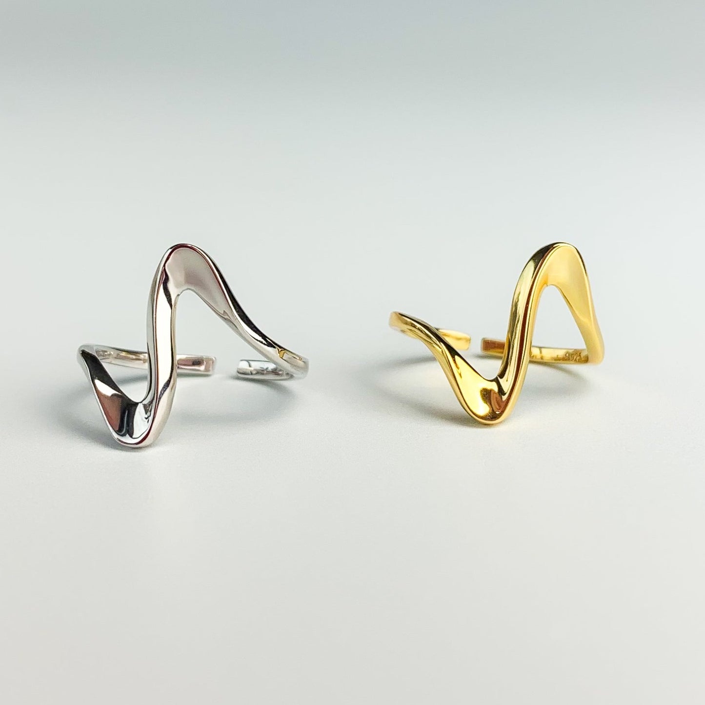 Adjustable Wave Ring