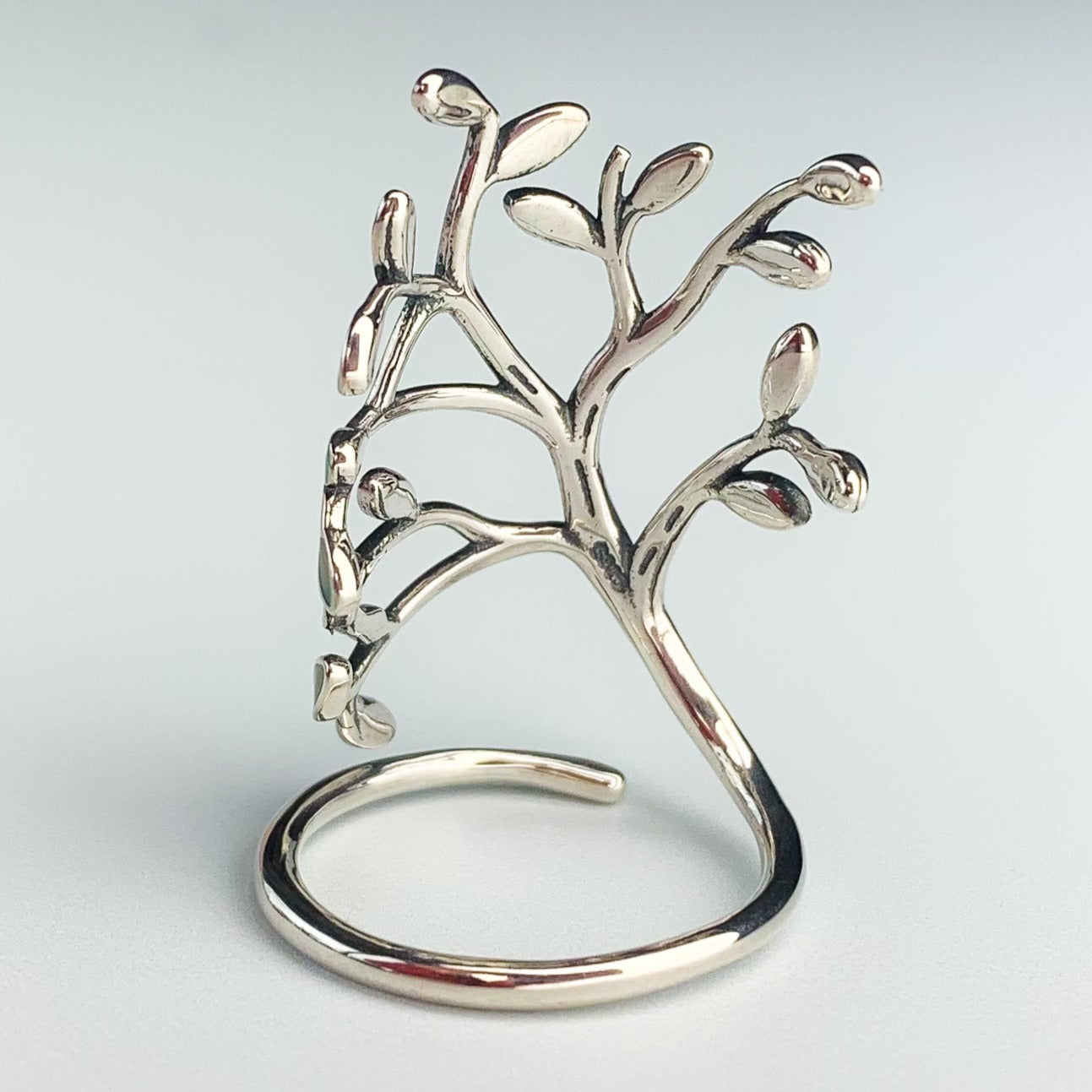 Statement Tree Ring