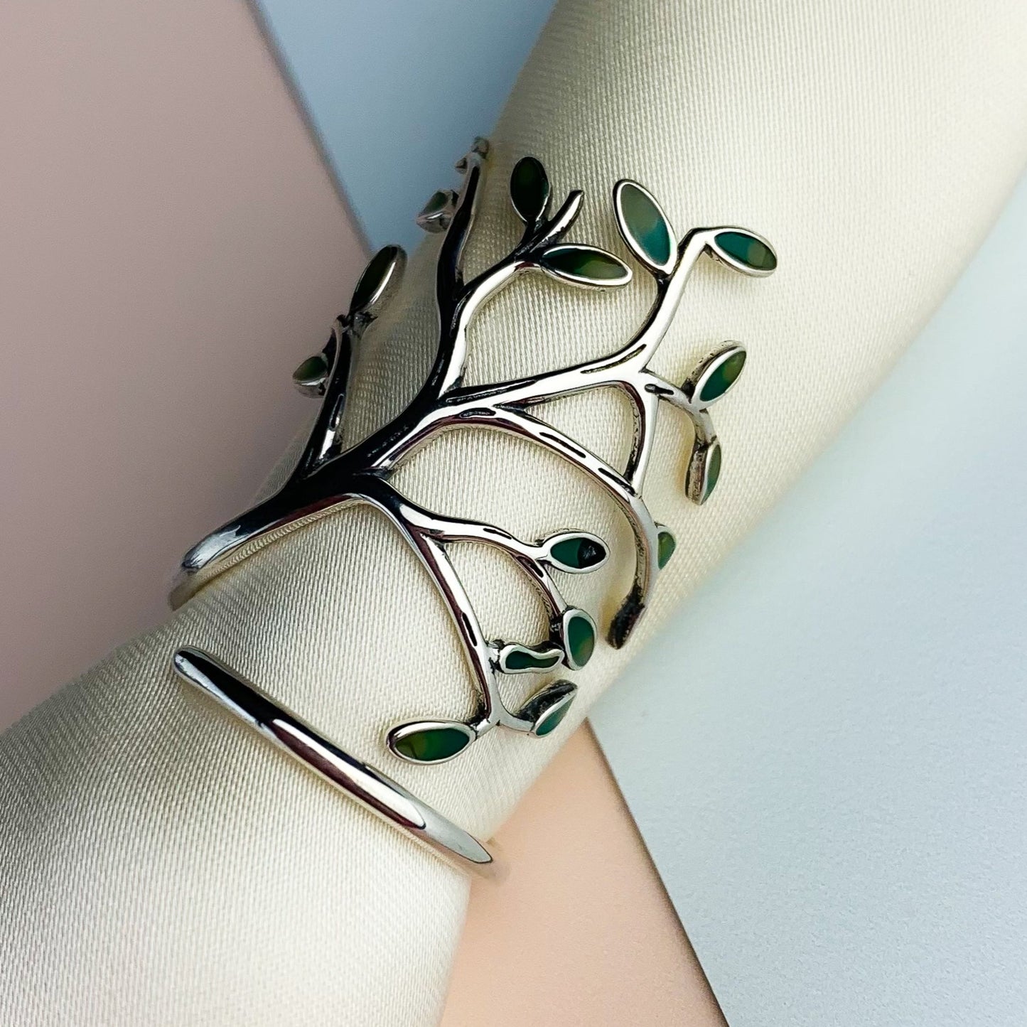 Statement Tree Ring