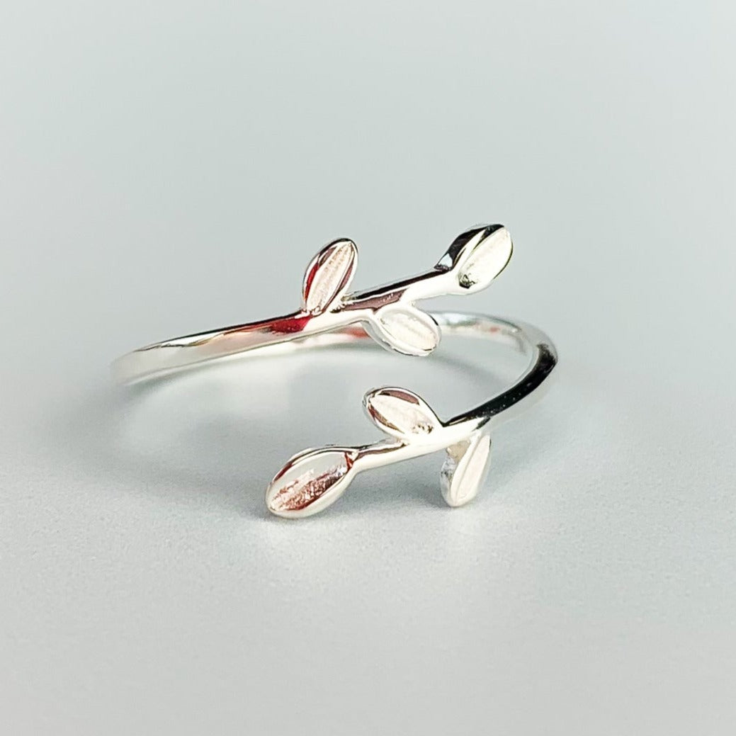 Adjustable Leaf Ring