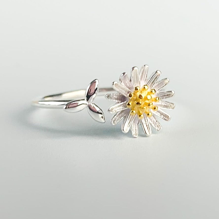 Daisy and Leaf Open Ring