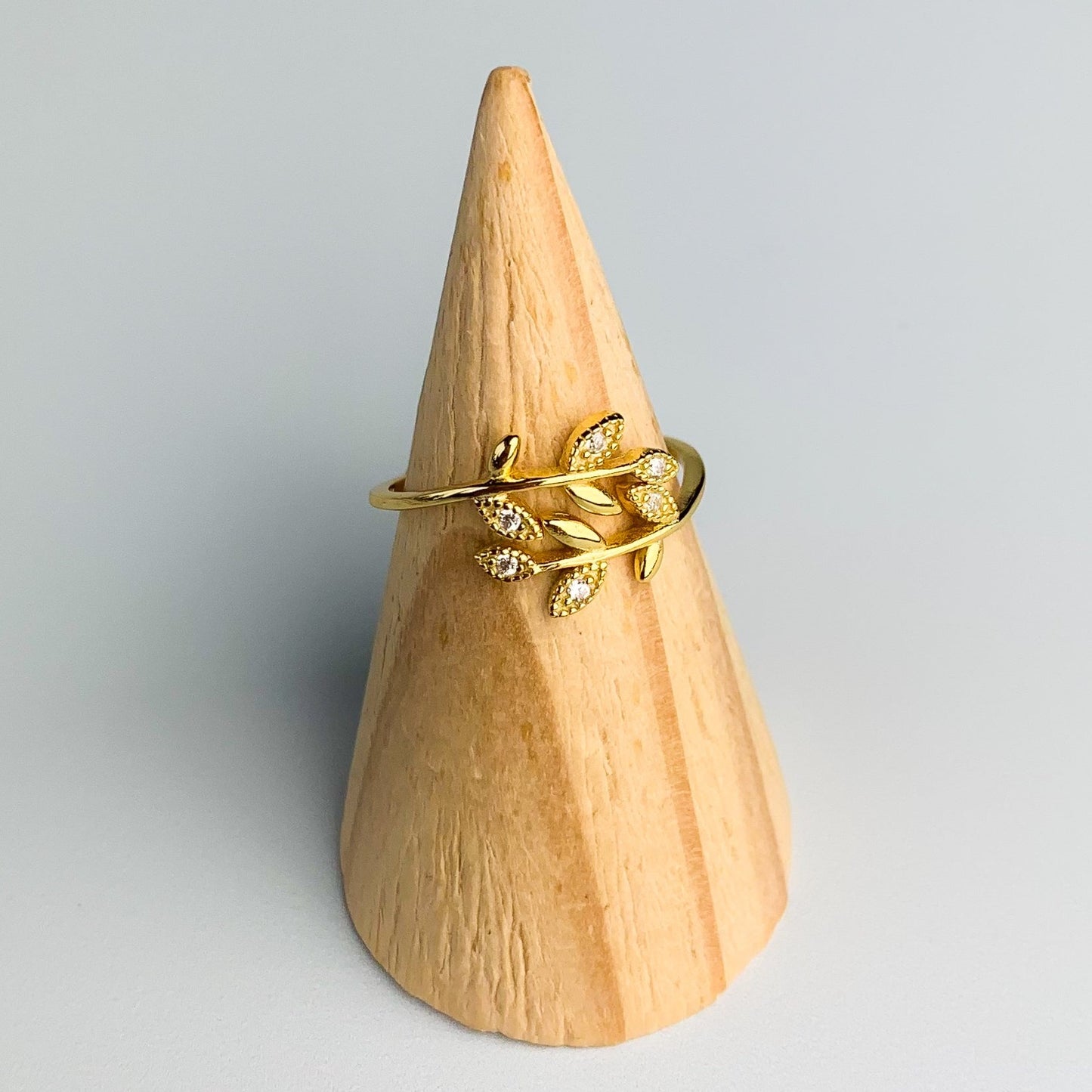 Crystal Detail Leaf Adjustable Ring