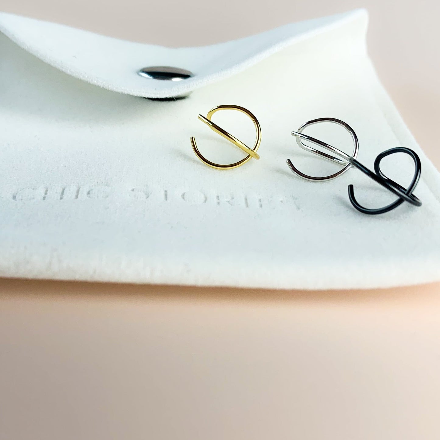Double Bar Ear Cuff