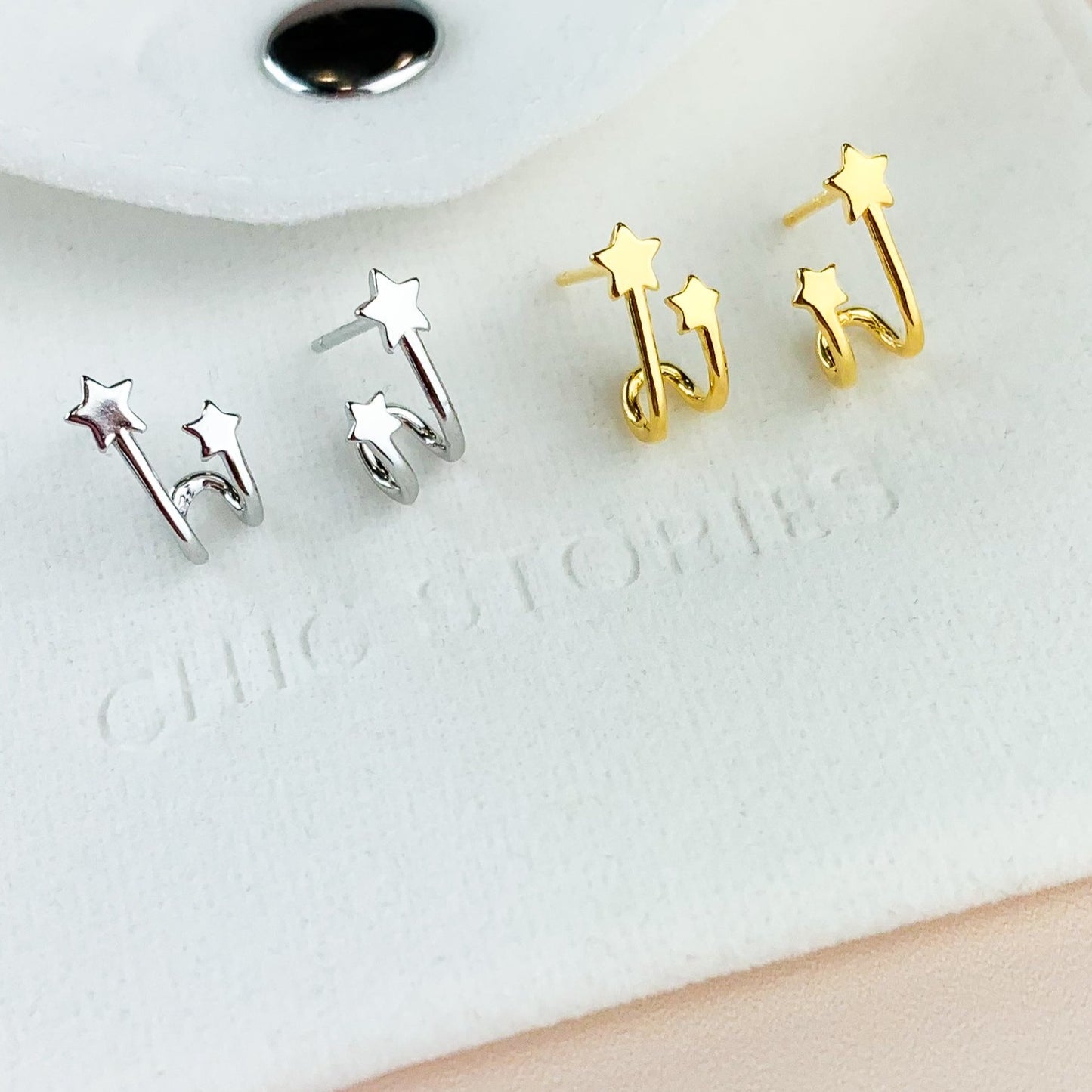 Huggie Effect Star Cuff Earrings