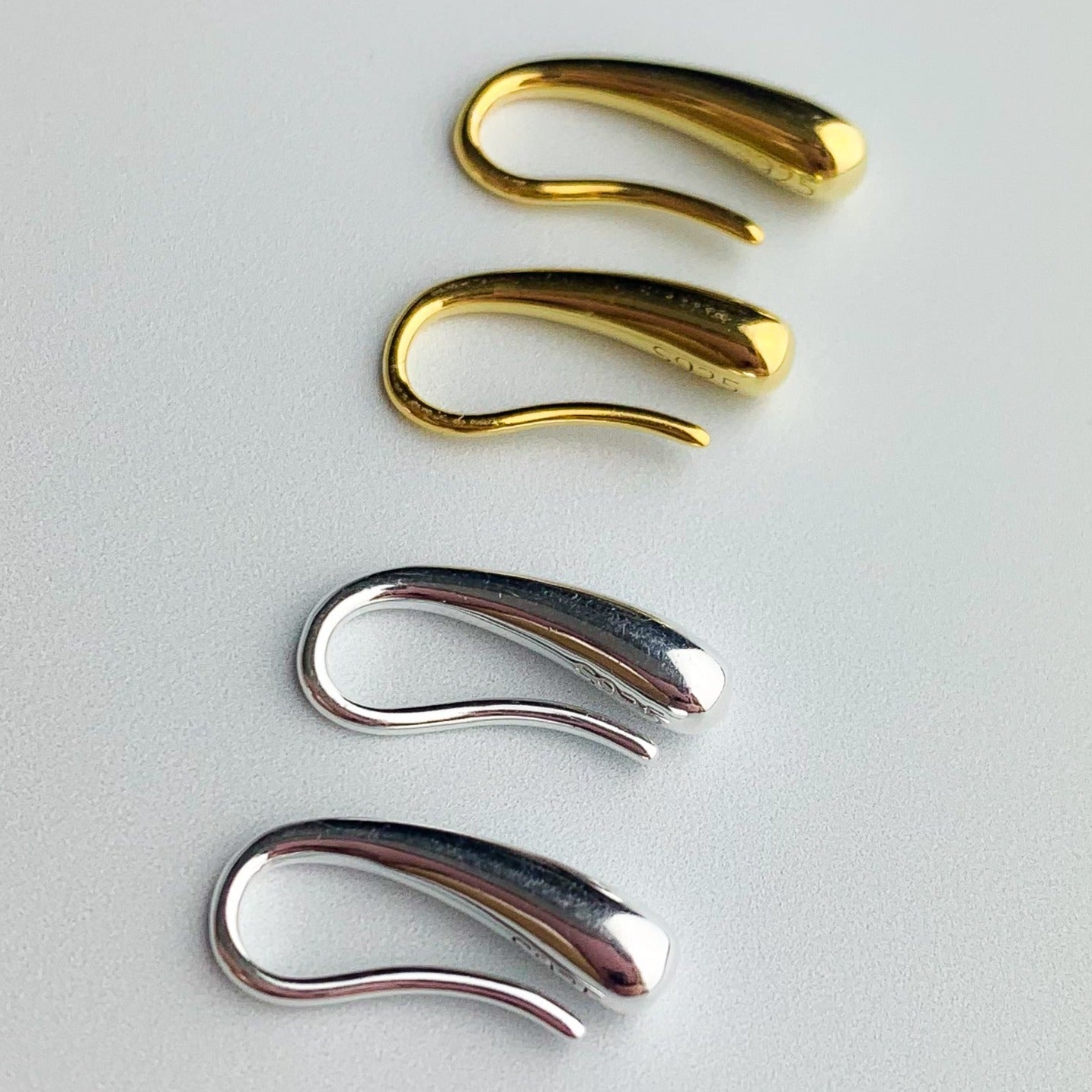 Minimalist Teardrop Dangle Earrings