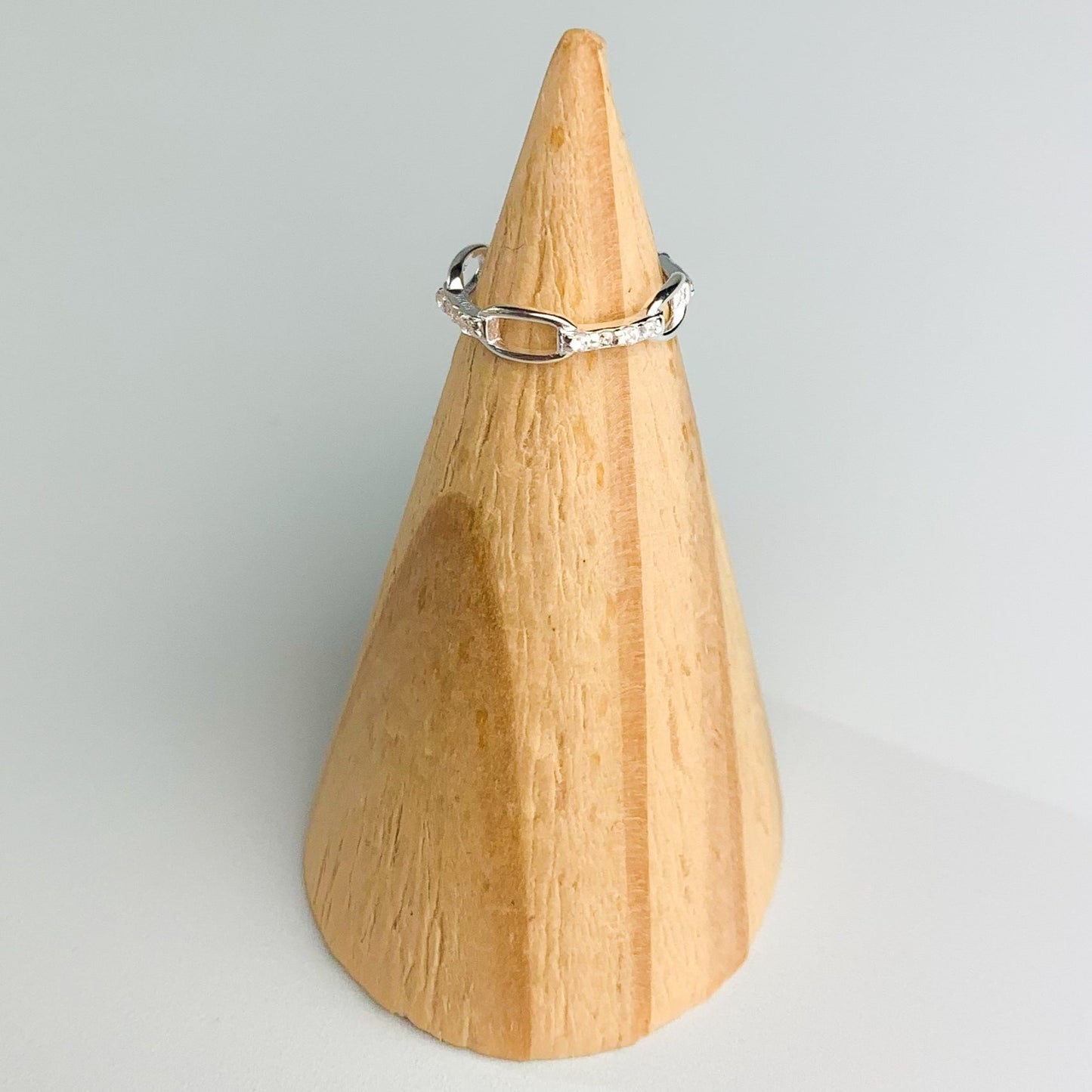 Crystal Detail Chainlink Ear Cuff