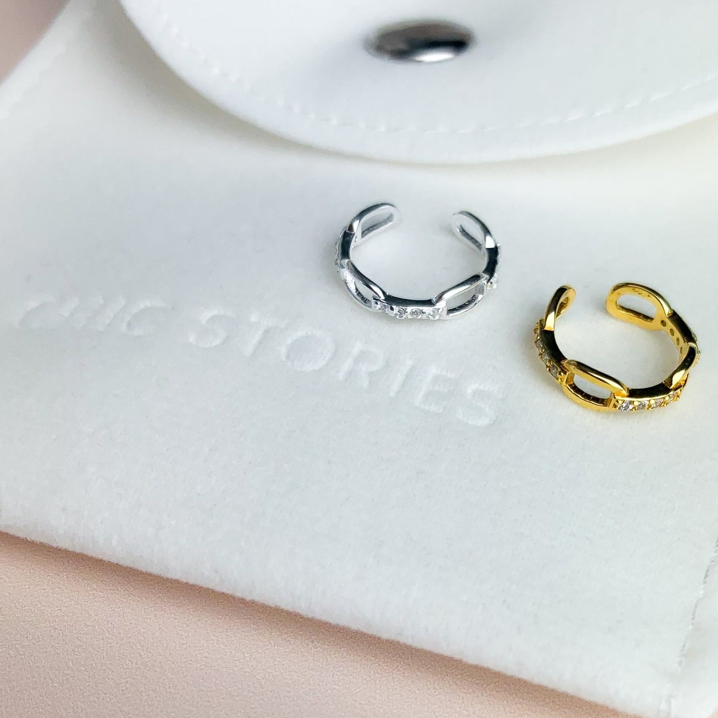 Crystal Detail Chainlink Ear Cuff