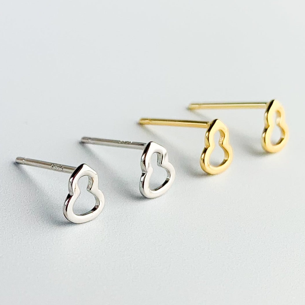 Minimalist Calabash Outline Stud Earrings