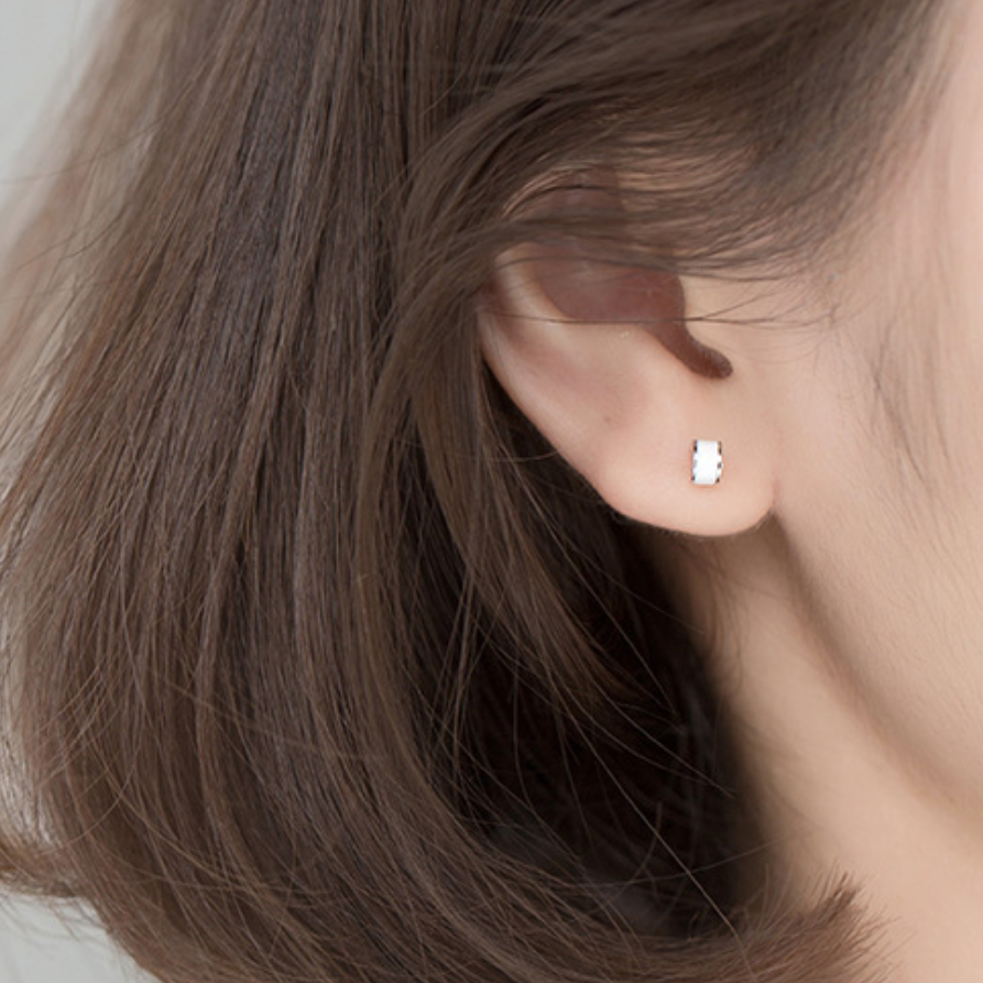 Black or White Curved Stud Earrings