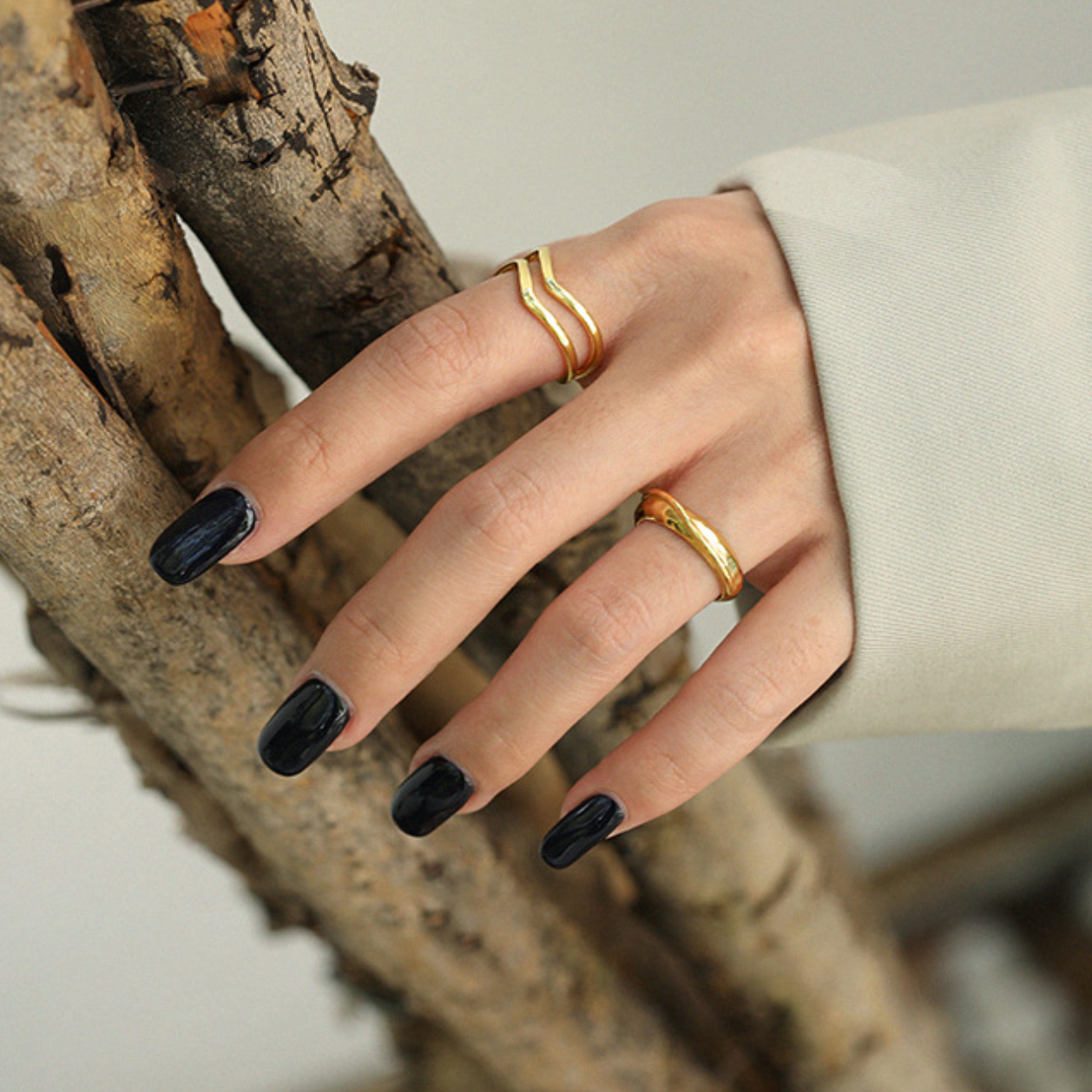 Wavy Double Band Ring
