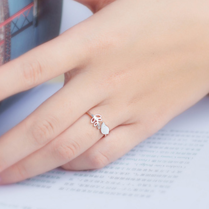 Brushed Silver Bird and Leaf Adjustable Ring