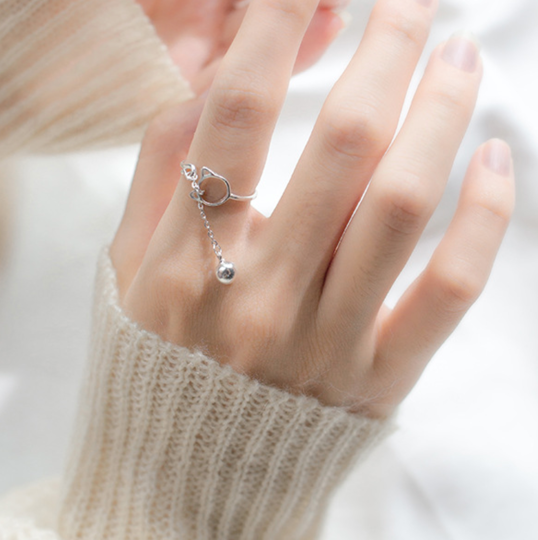 Cat and Dangle Bell Charm Ring