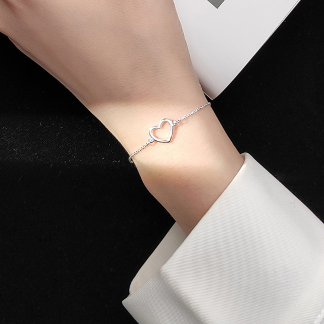 Dainty Heart Bracelet