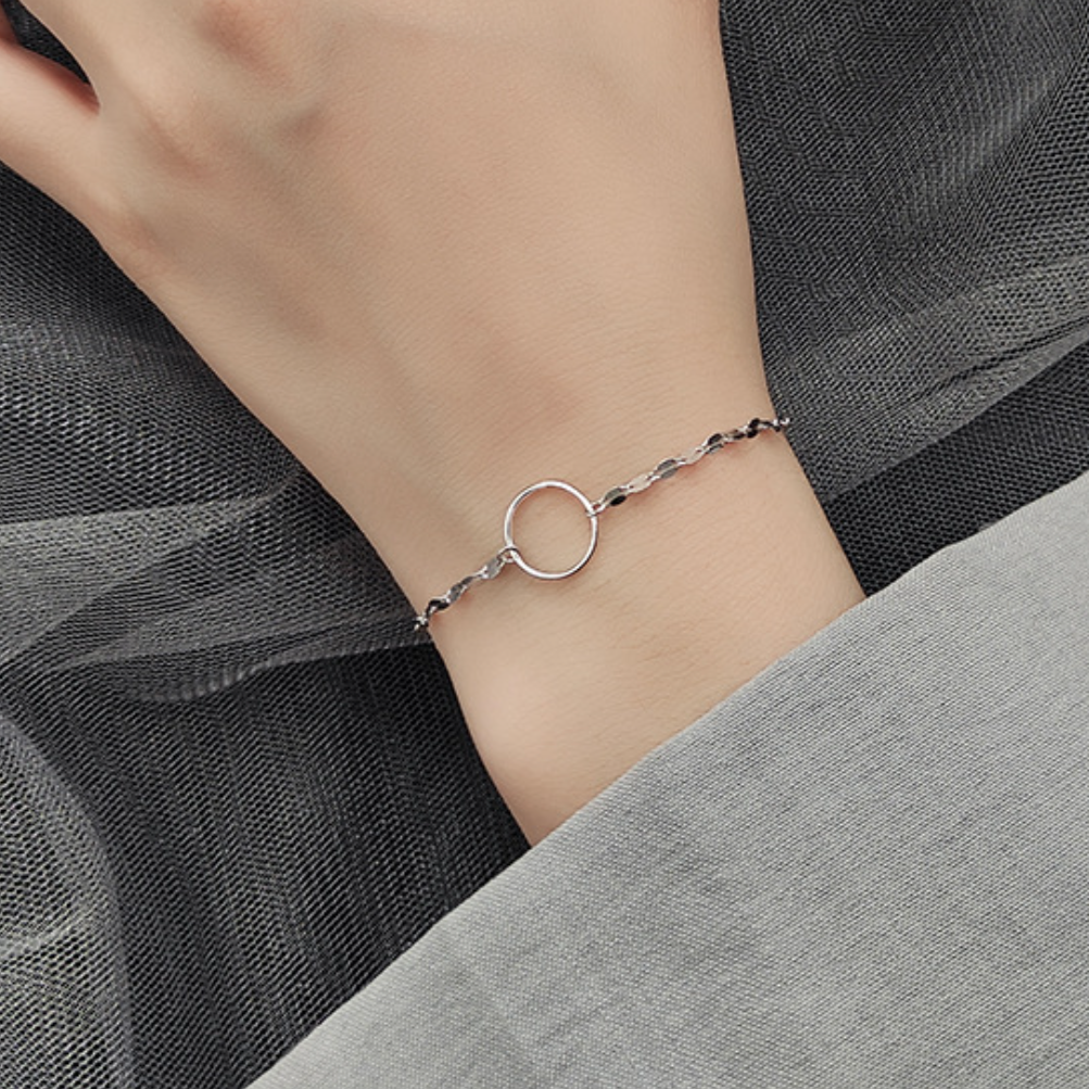 Circle Charm Chain Bracelet