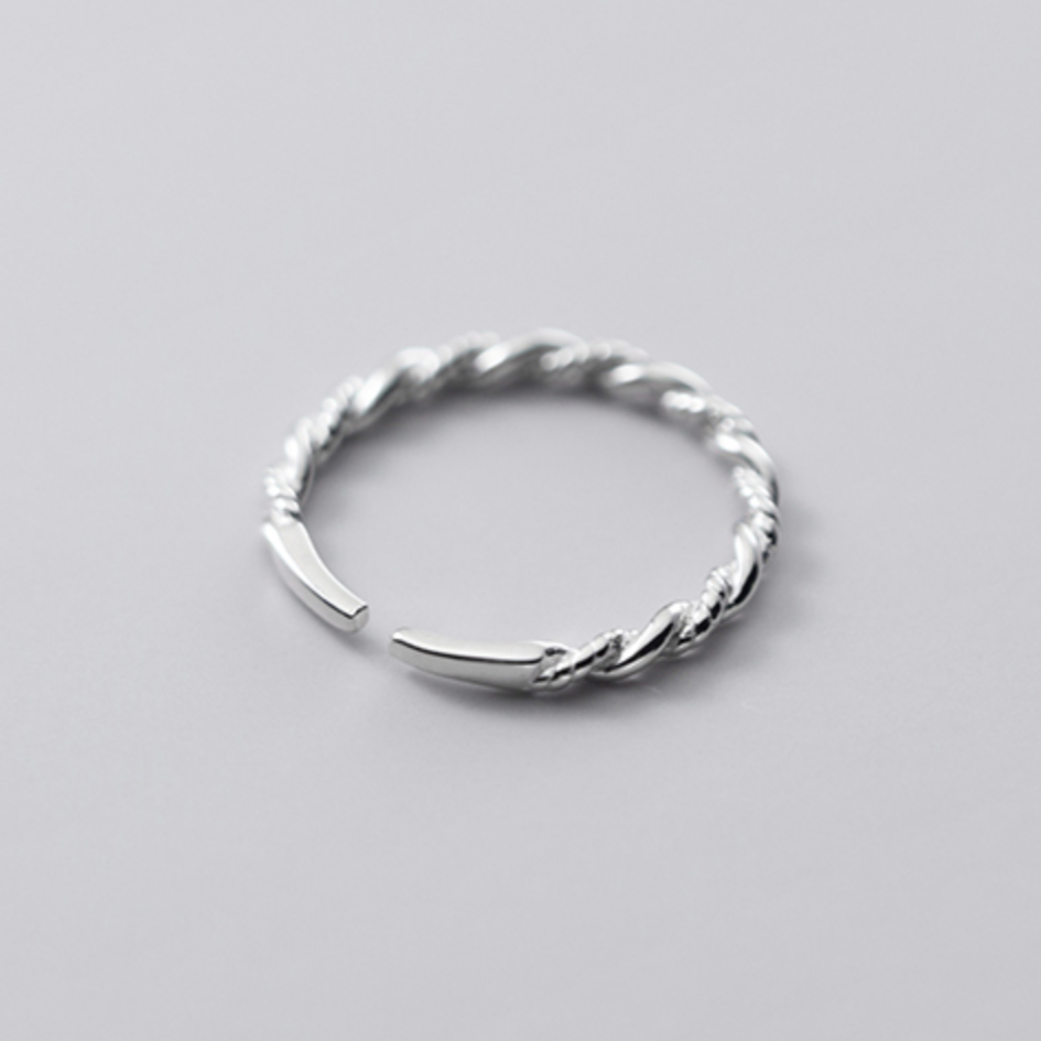 Twisted Band Adjustable Ring