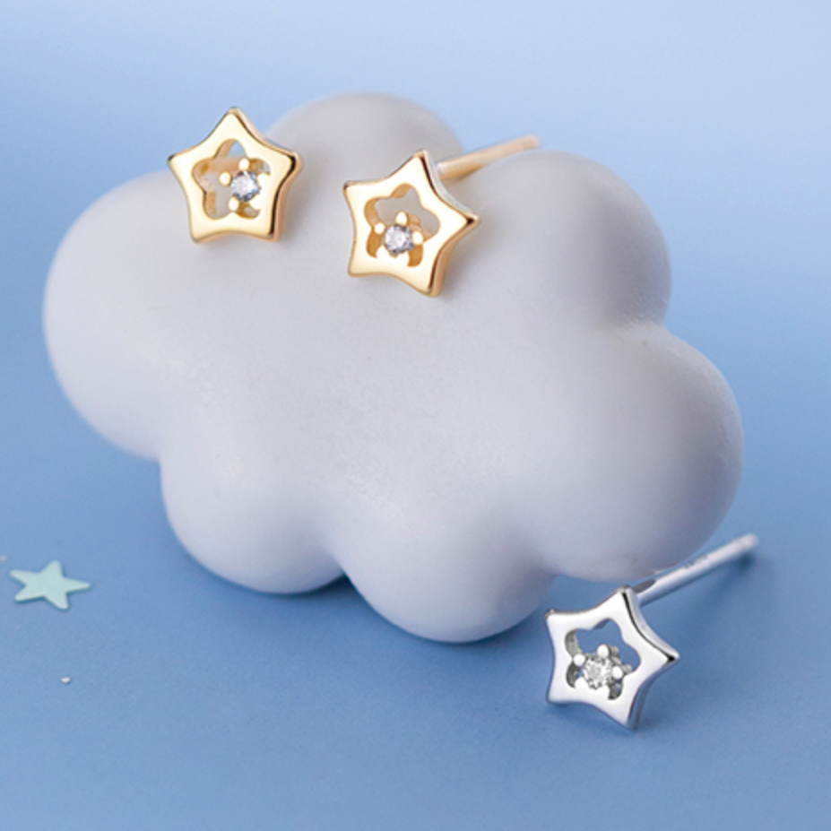 Tiny Stars With Zircon Detail
