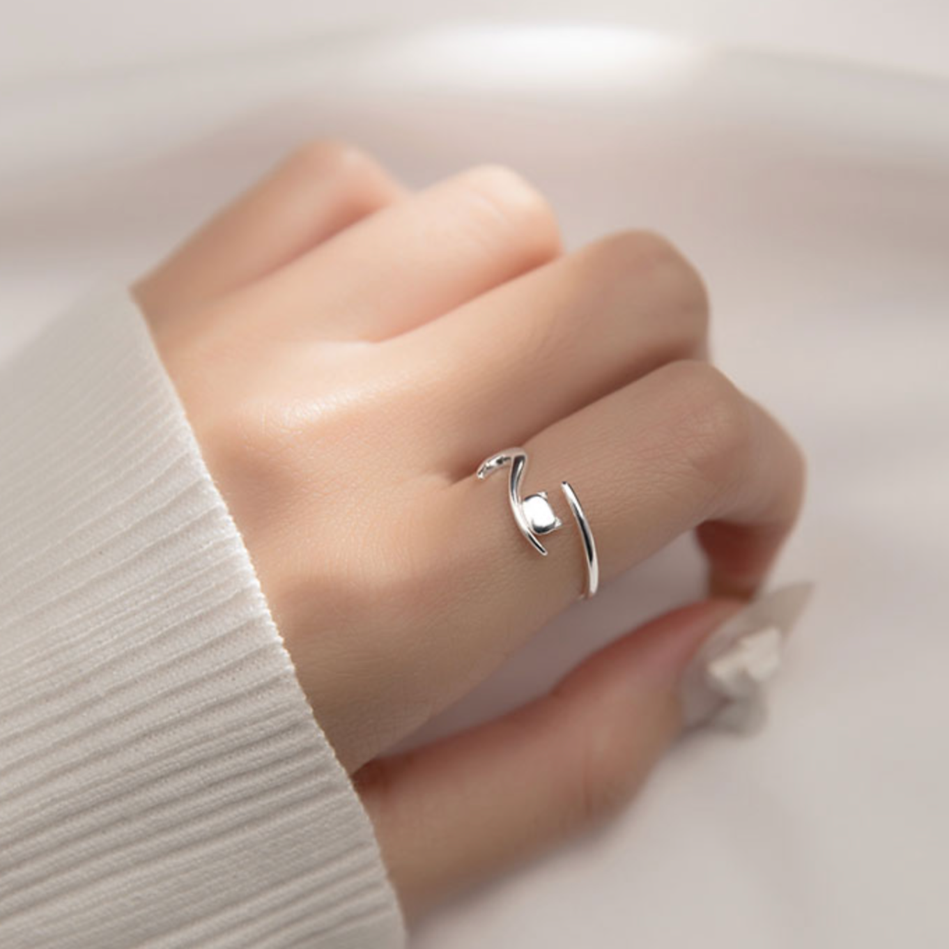 Cat Tail Adjustable Ring