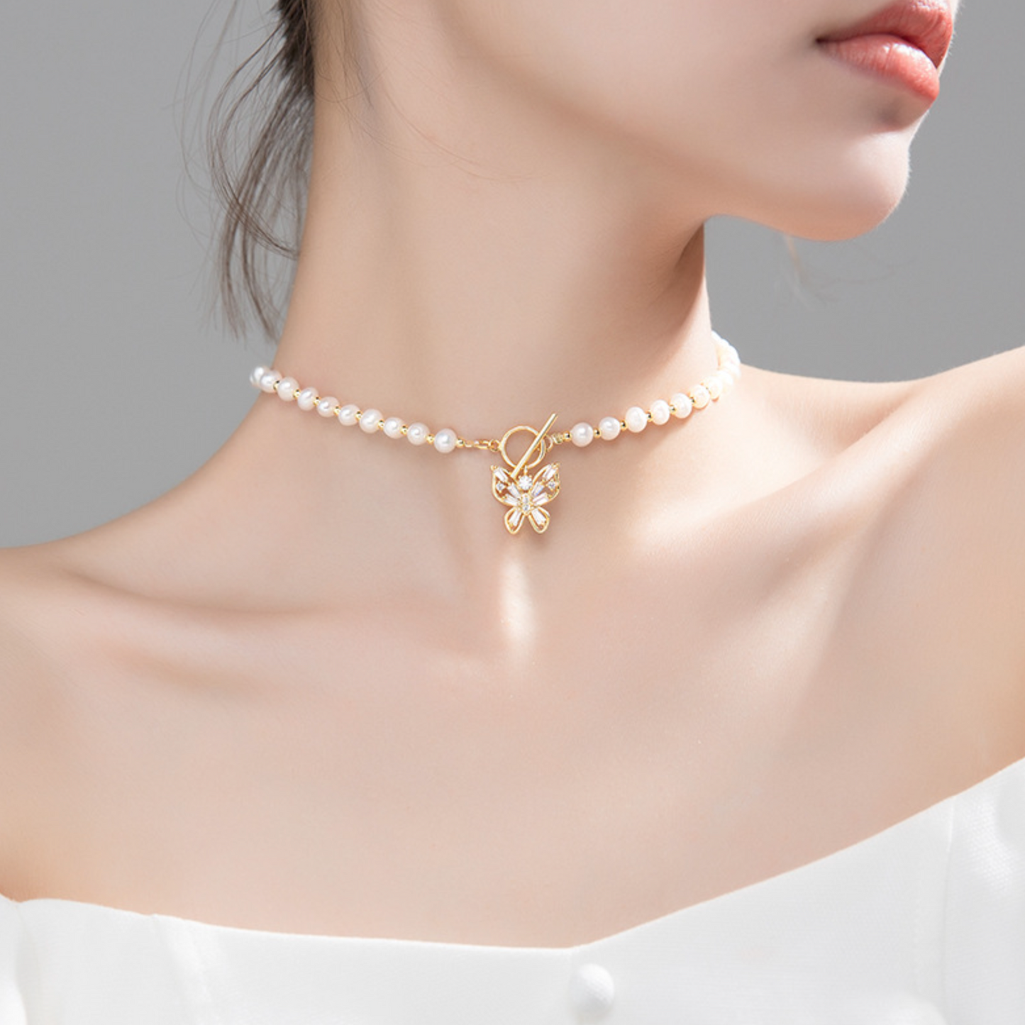 Butterfly Pendant Pearl Choker Necklace
