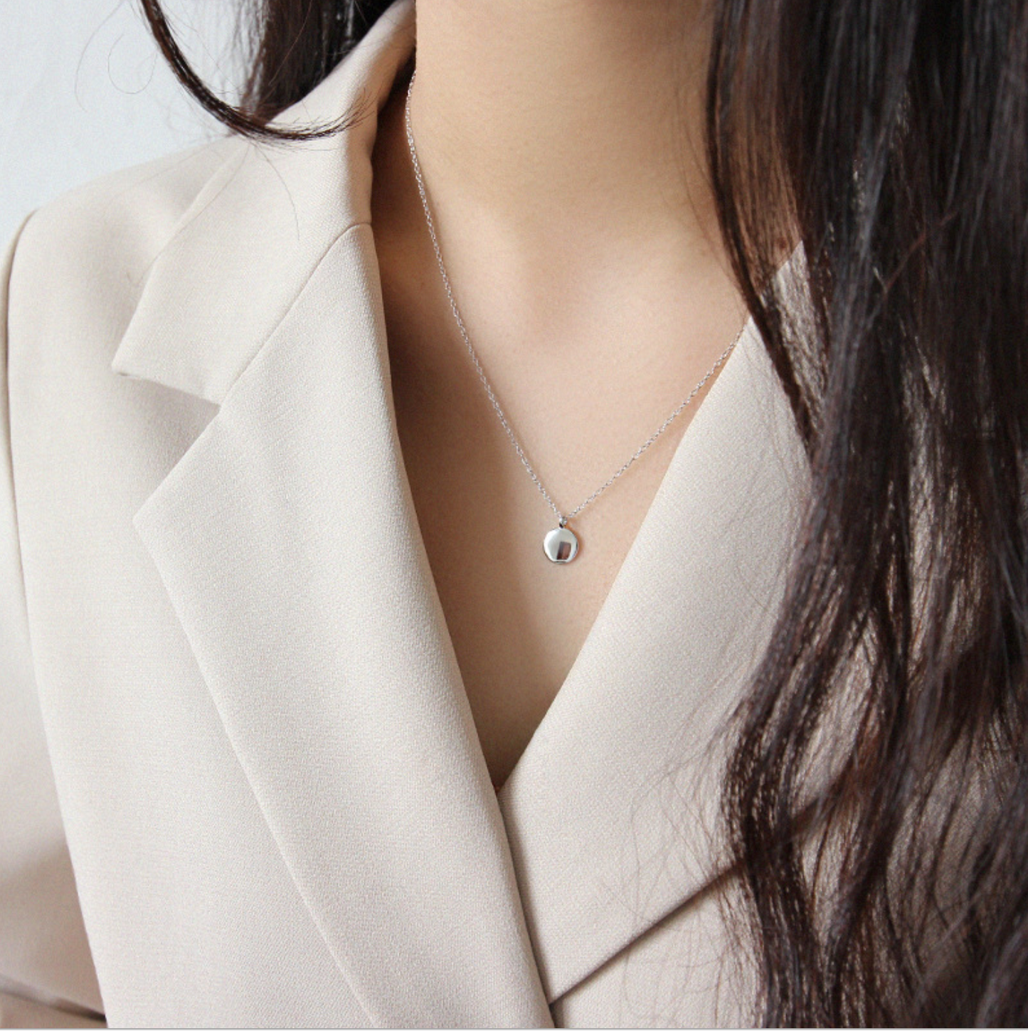 Minimalist Circle Pendant Necklace