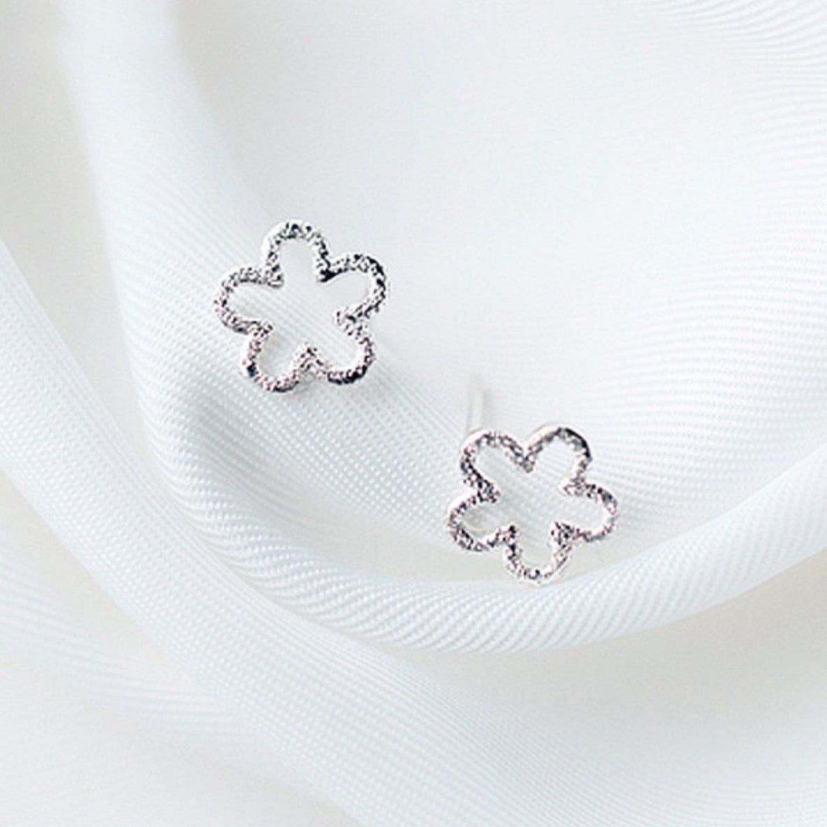 Minimalist Flower Stud Earrings