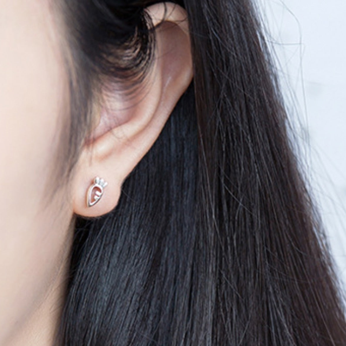 Minimalist Carrot Stud Earrings