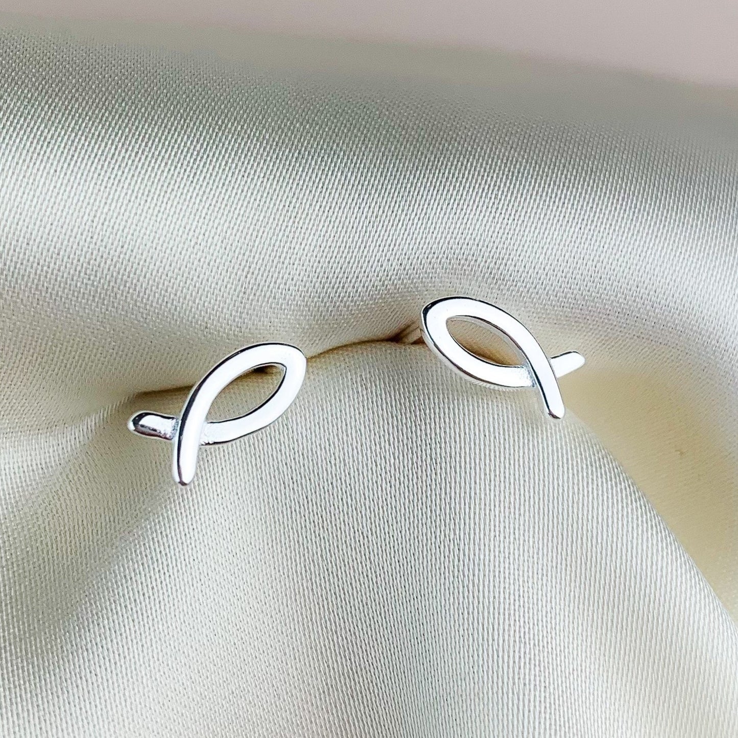 Simple Fish Studs