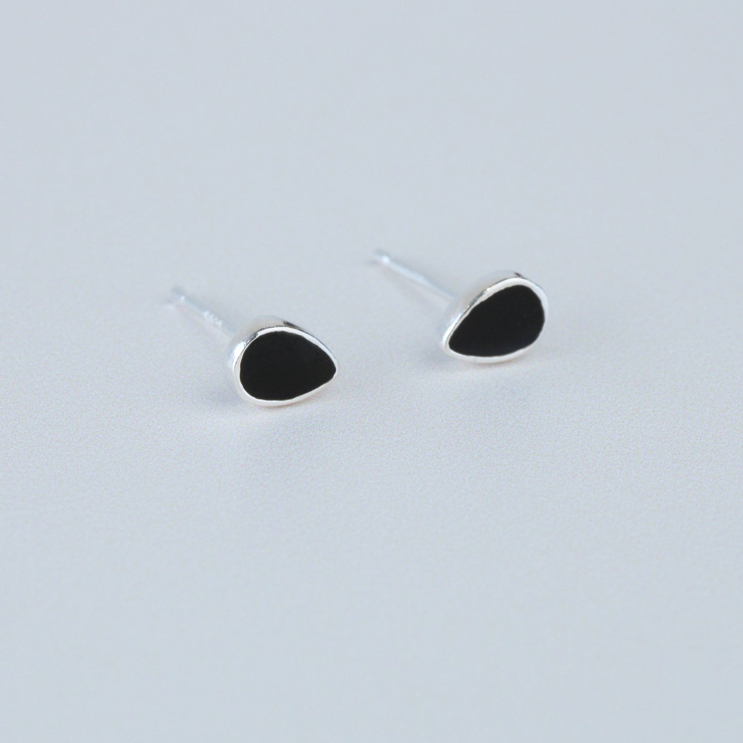 Black Teardrop Stud Earrings