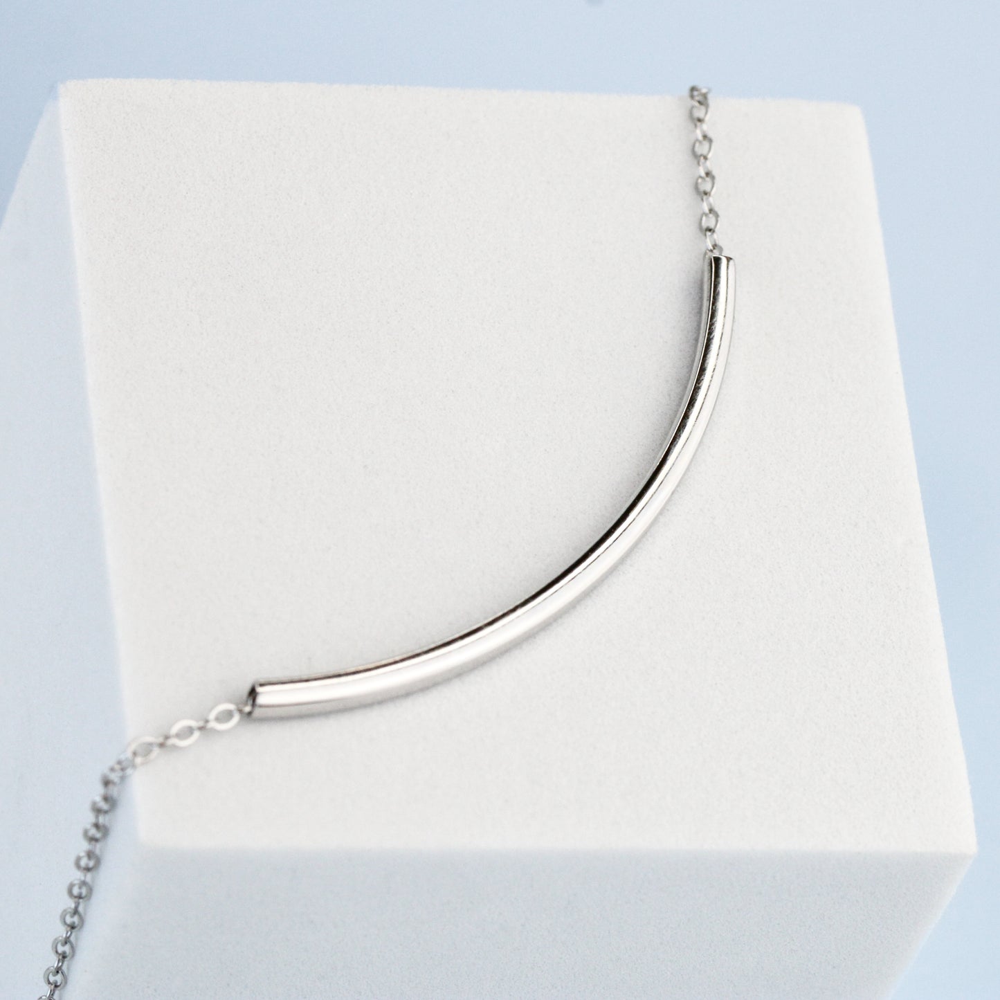 Curved Bar Pendant Necklace