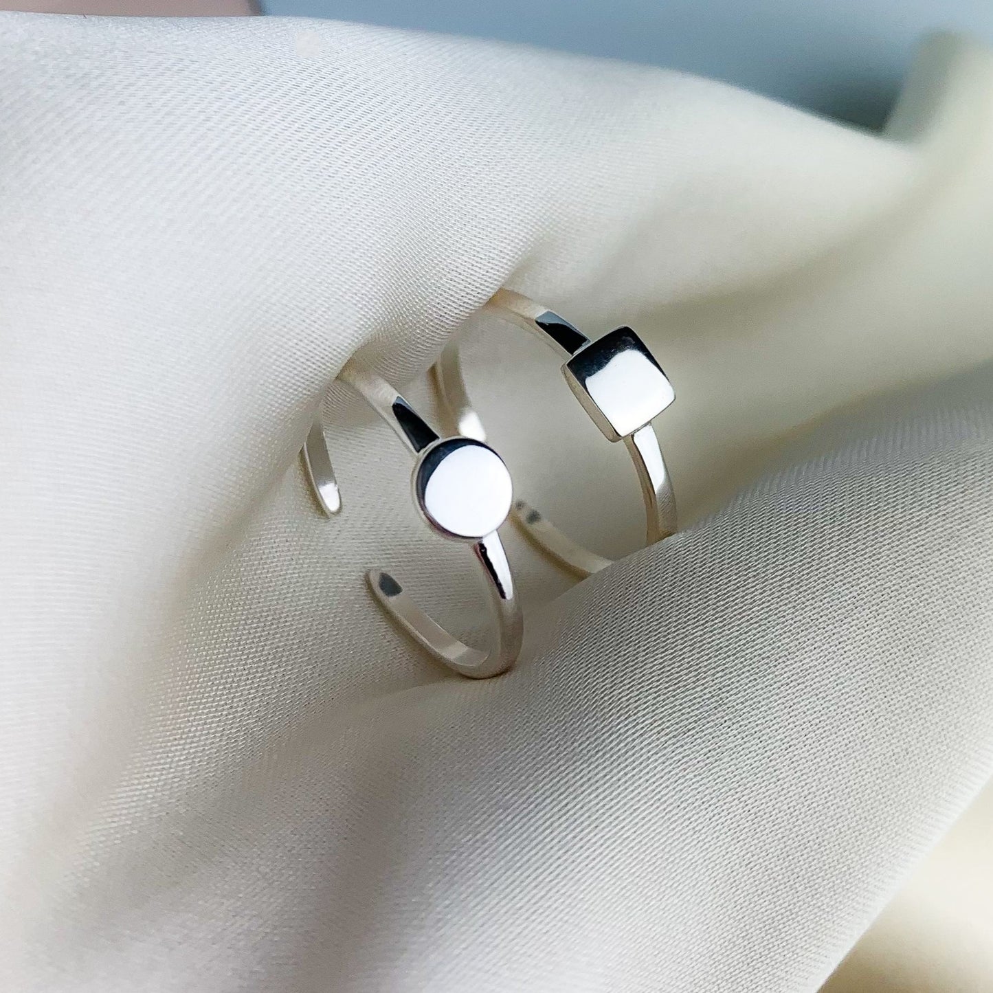 Adjustable Square, Circle or Triangle Ring