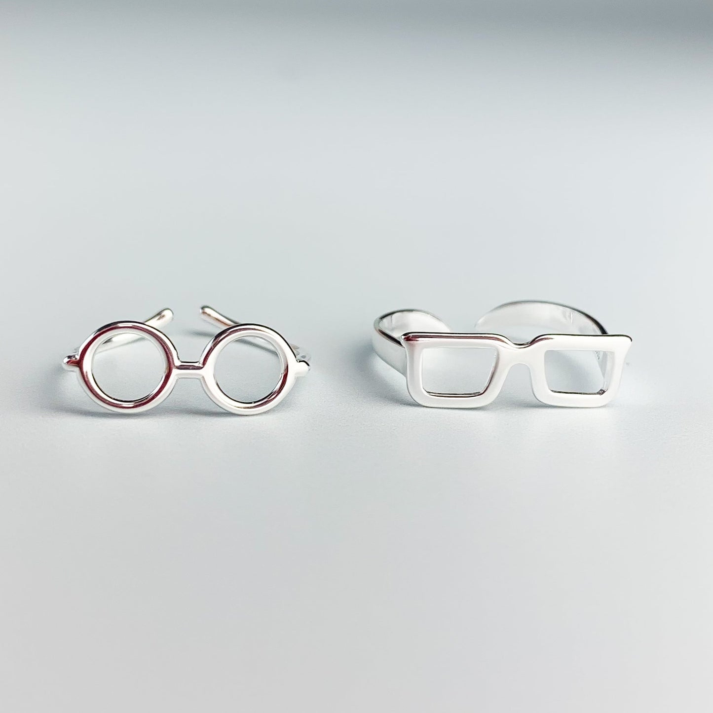 Round or Square Glasses Adjustable Ring