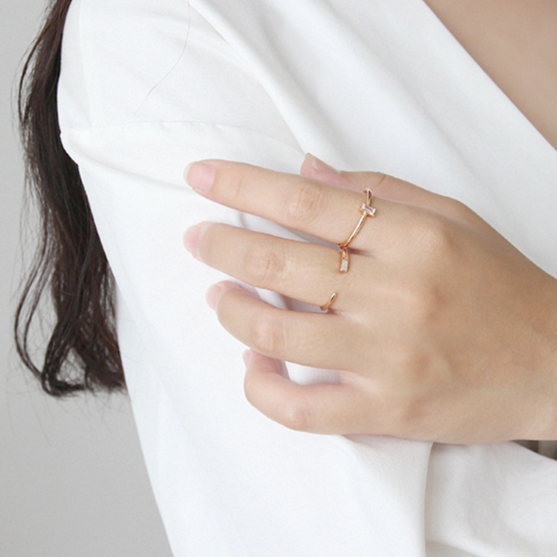 Simple Crystal Stacking Rings