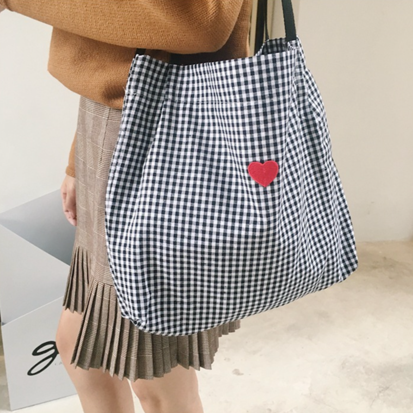 Checkered Icon Bag