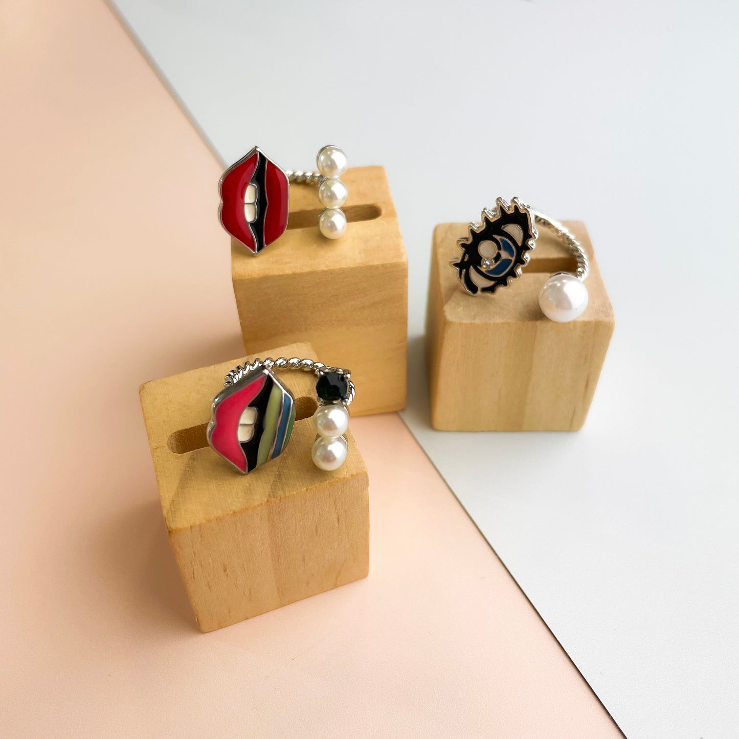 Eyes and Lips Adjustable Rings