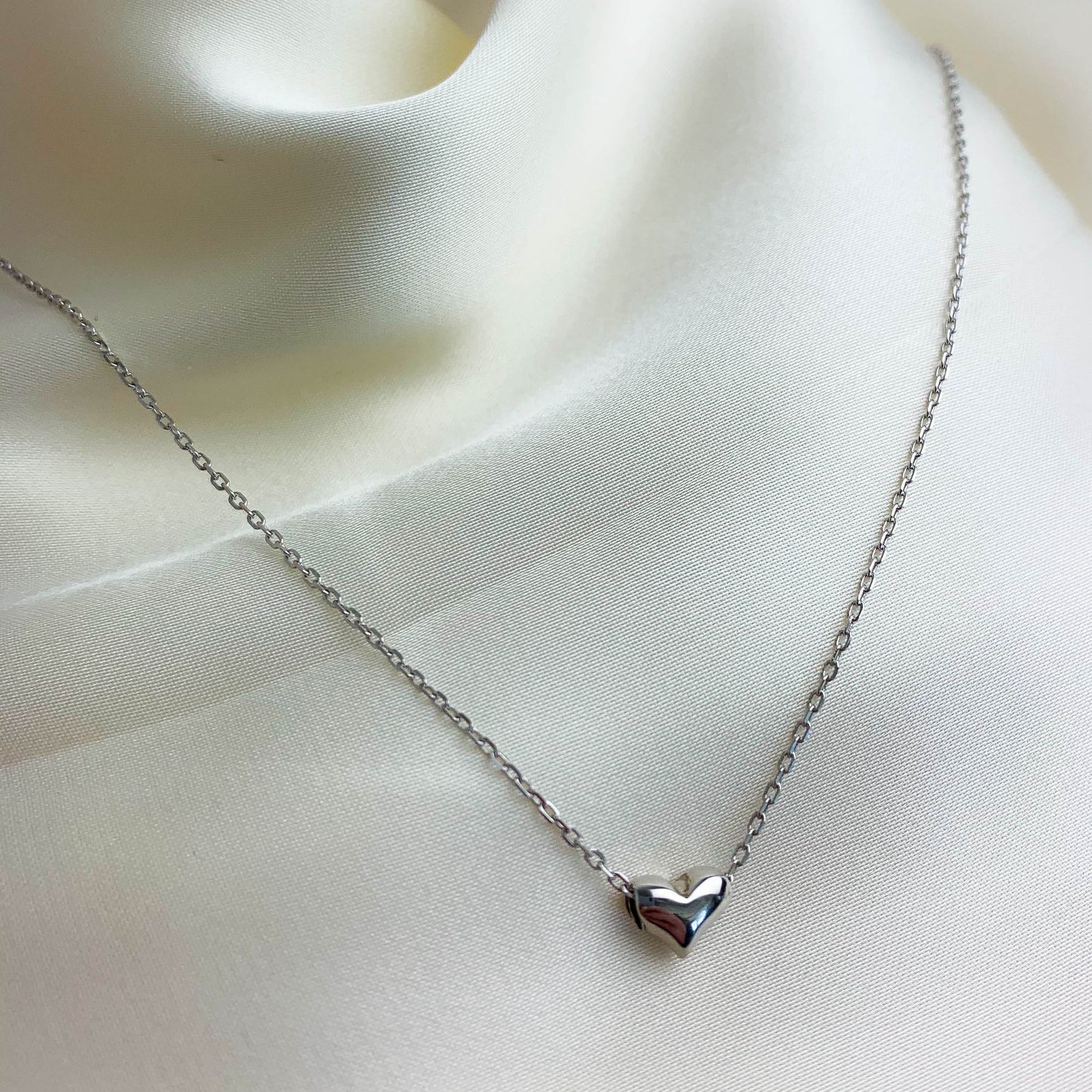 Dainty Silver Heart Pendant Necklace