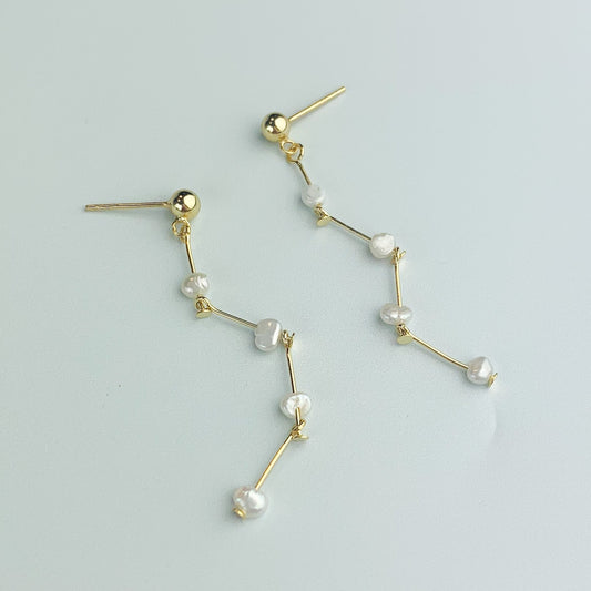 Pearl Scatter Drop Earrings