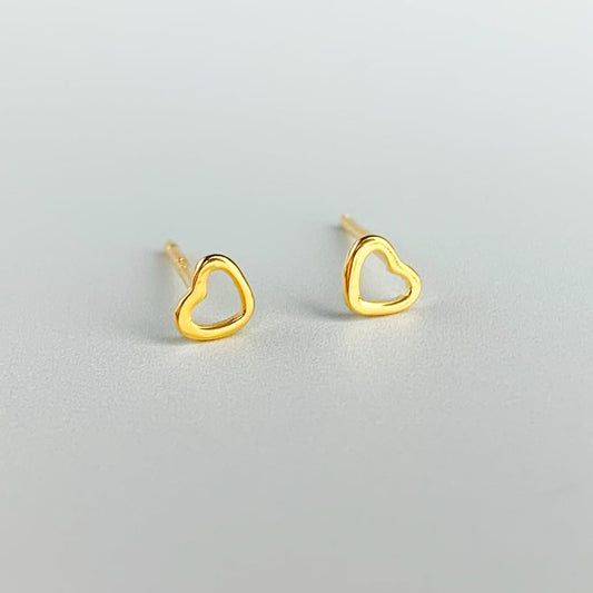 Tiny Heart Outline Stud Earrings