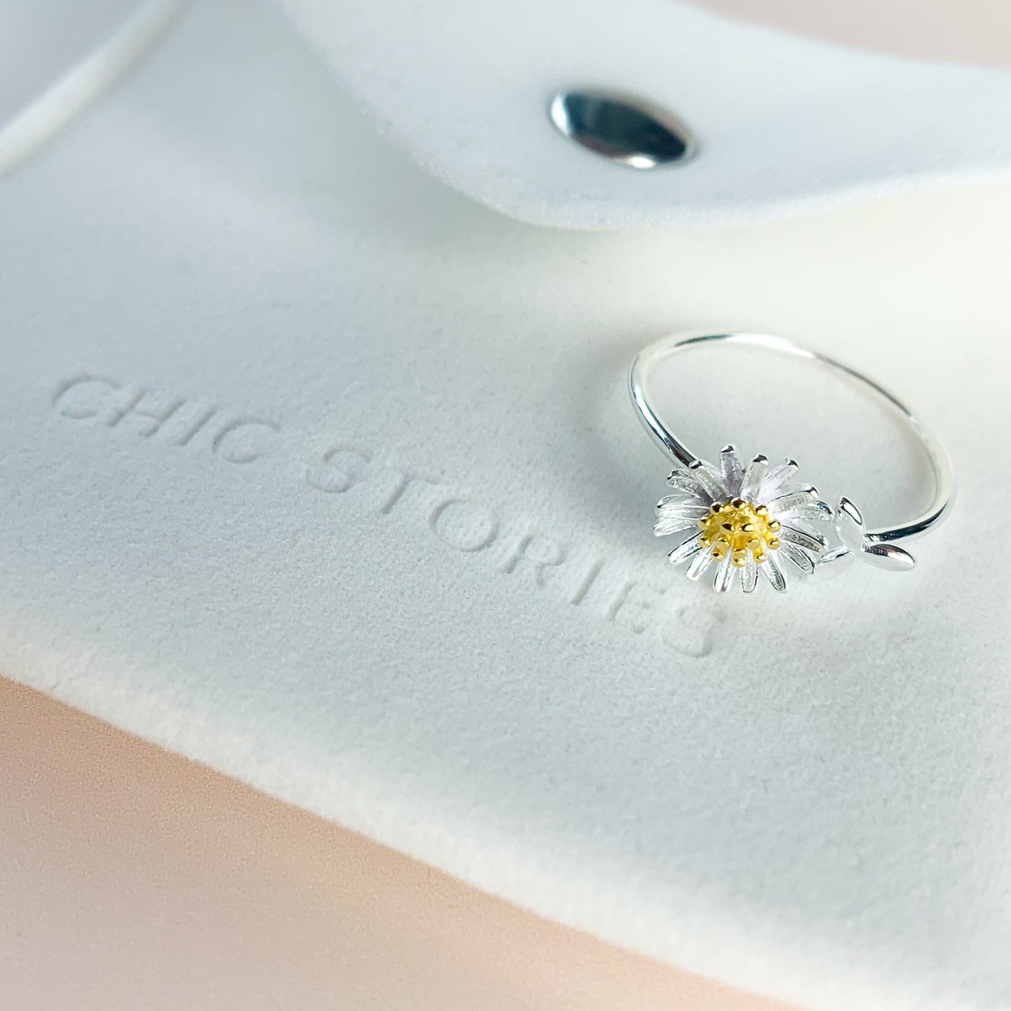 Daisy and Leaf Open Ring