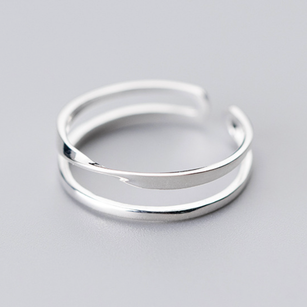 Twisted Double Band Ring