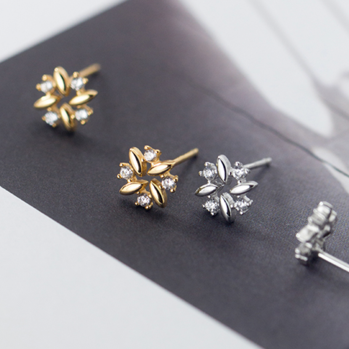 Small stud 2025 gold earrings
