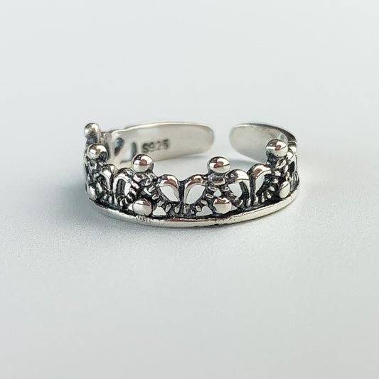 Crown Design Adjustable Ring