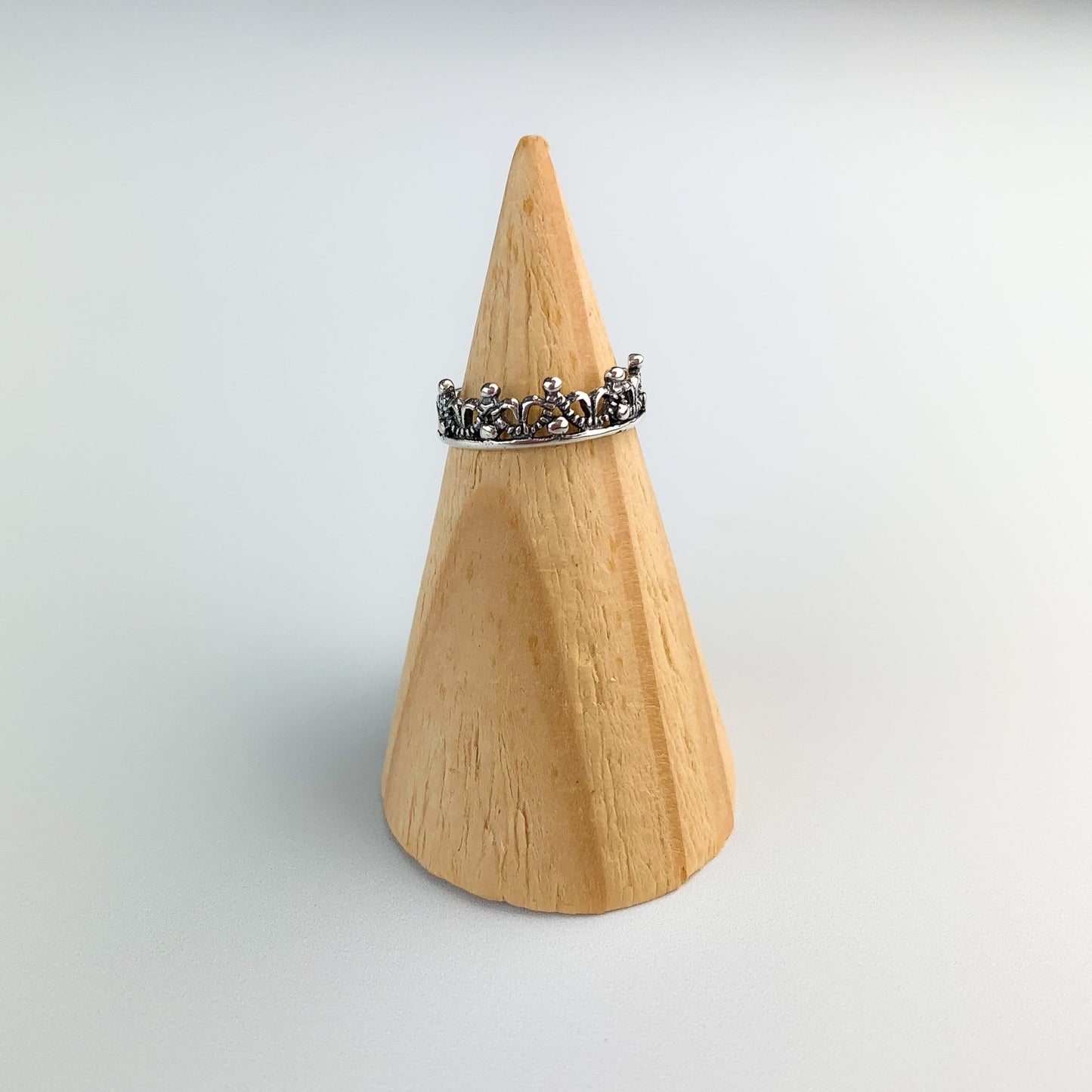 Crown Design Adjustable Ring